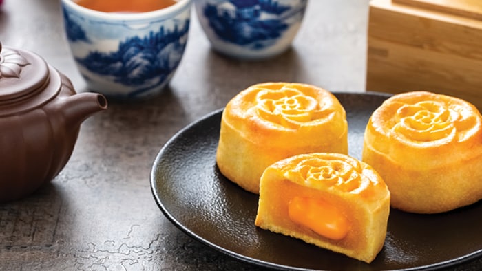 Lava Custard Mooncake (Makes 12 mooncakes)