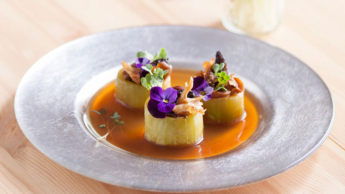 Stewed Topshell Slices with Assorted Mushroom and Hairy Melon