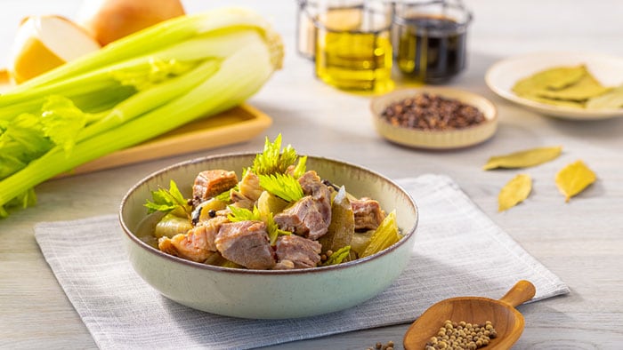 Braised Lamb Cubes with White Wine and Onions