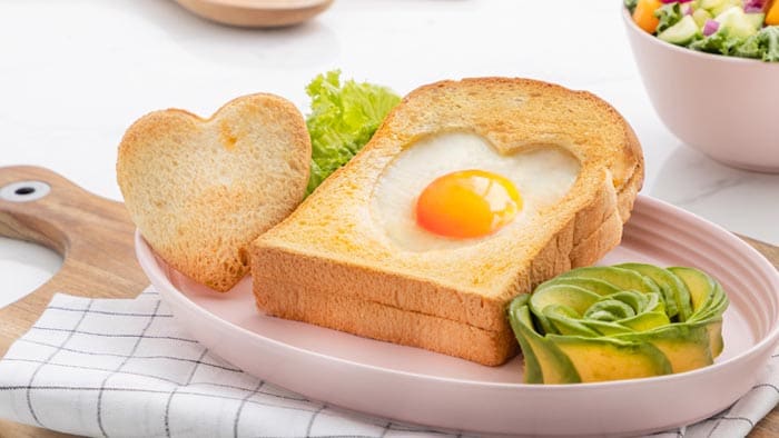 Heart-shaped Egg Toast