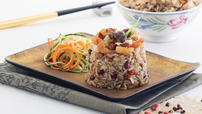 Vegetable Brown Rice with Minced Beef and Red Bean