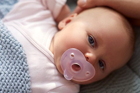 Why it’s healthy to use a soother